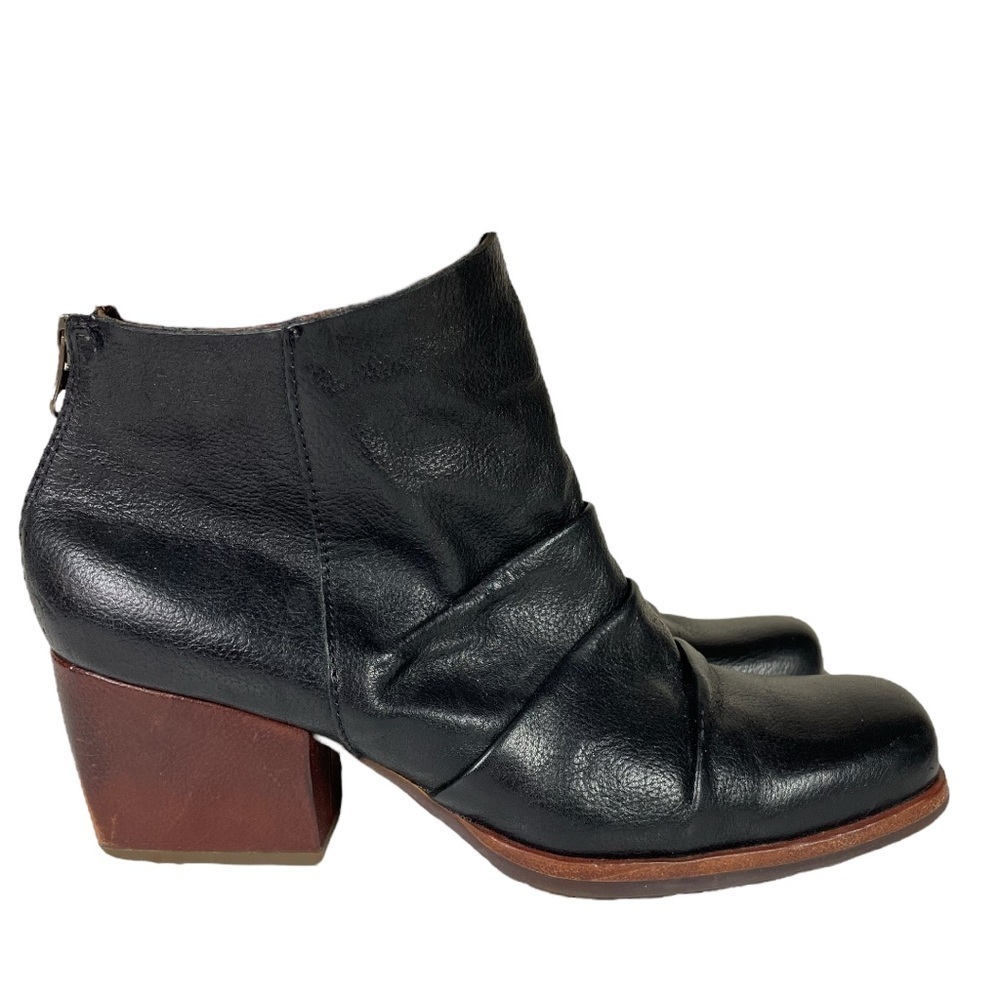 Kork-Ease Kissel Black Leather Ankle Boots Women’s 9.5